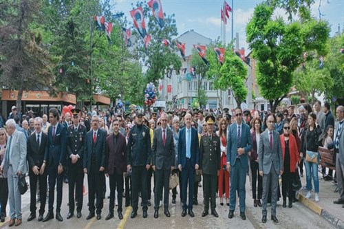 19 Mayıs Atatürk 'ü Anma Gençlik ve Spor Bayramı Kutlamaları Yapıldı.